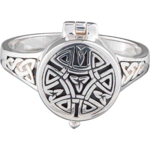 White Bronze Trinity Knot Poison Ring